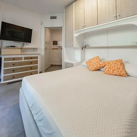 H11 Luxury 8a - Porto - Piscina - Jacuzzi Appartement *