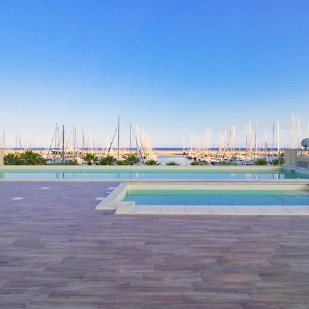 H11 Luxury 8a - Porto - Piscina - Jacuzzi * Santo Stefano al Mare