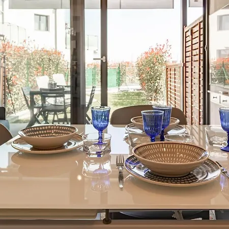 H11 Luxury 8a - Porto - Piscina - Jacuzzi شقة *